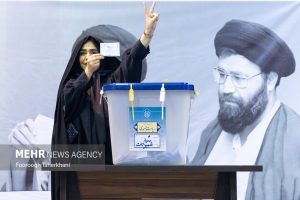 5067382 FTKH5321 - چهاردهمین رئیس جمهور ایران - سامانه ویکی تک پلاس