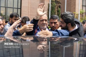 5067389 FTKH8576 - چهاردهمین رئیس جمهور ایران - سامانه ویکی تک پلاس