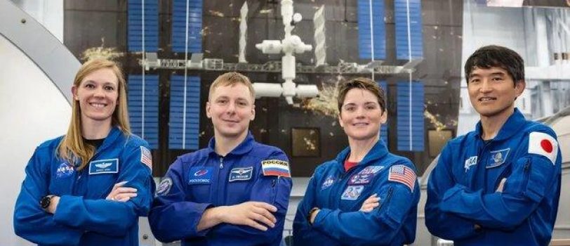 ۶۳۳۸۴۰۵۸ 63384058